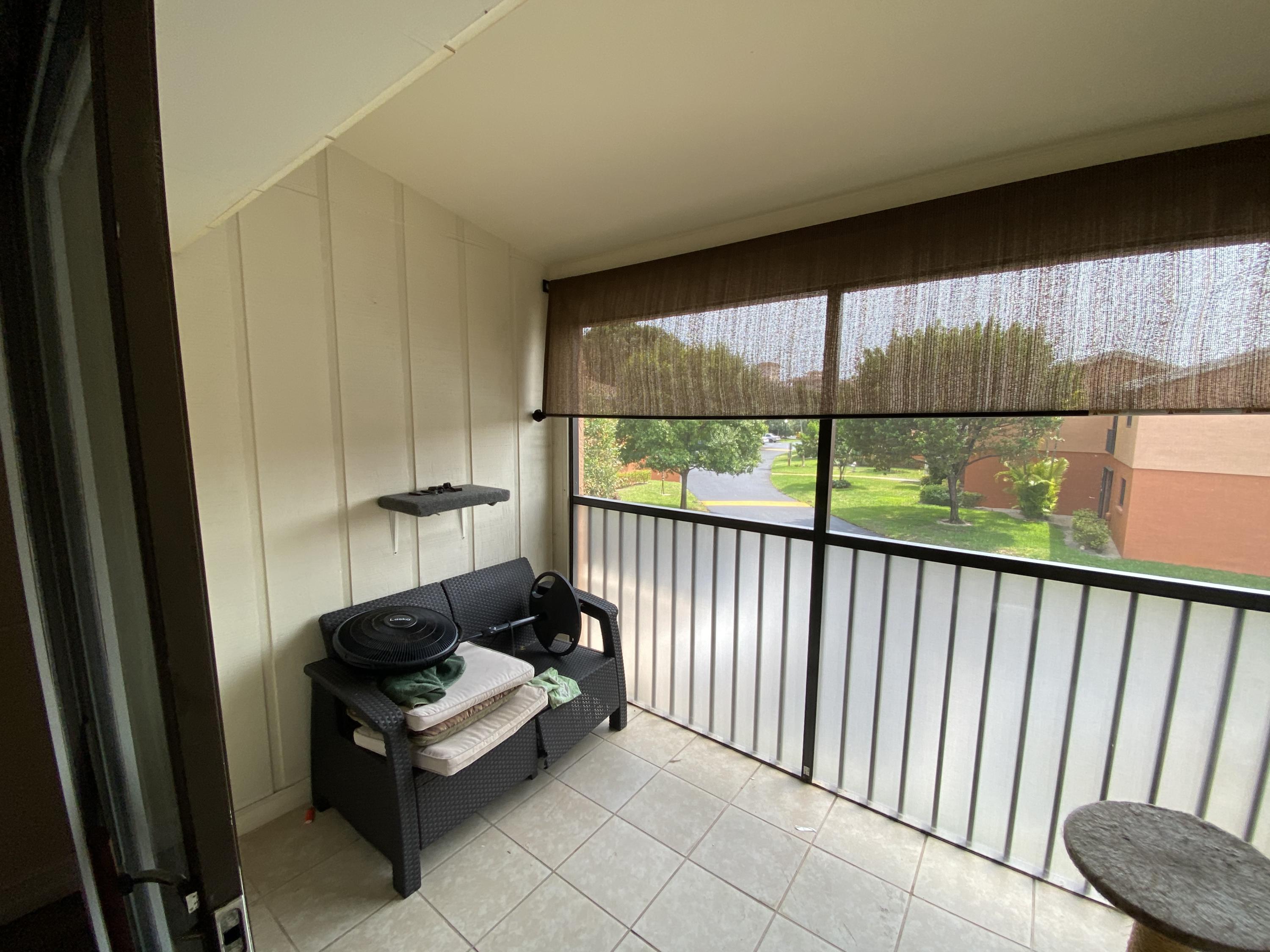 50 Southeast 12th Street, Unit 2630 Boca Raton, FL 33432 - Photo 15 of 24 Screened Linai