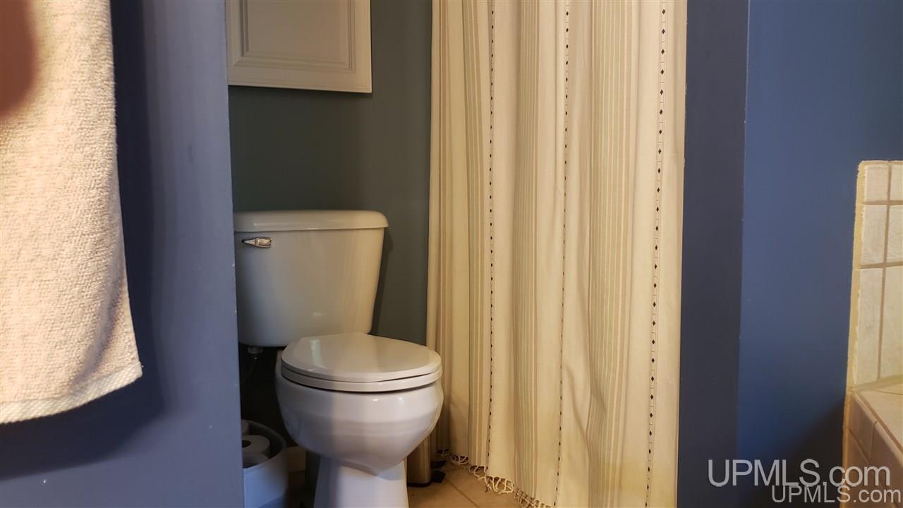6410 Matt L 4 Road Escanaba, MI 49829 - Photo 21 of 39 Gallery Image 21