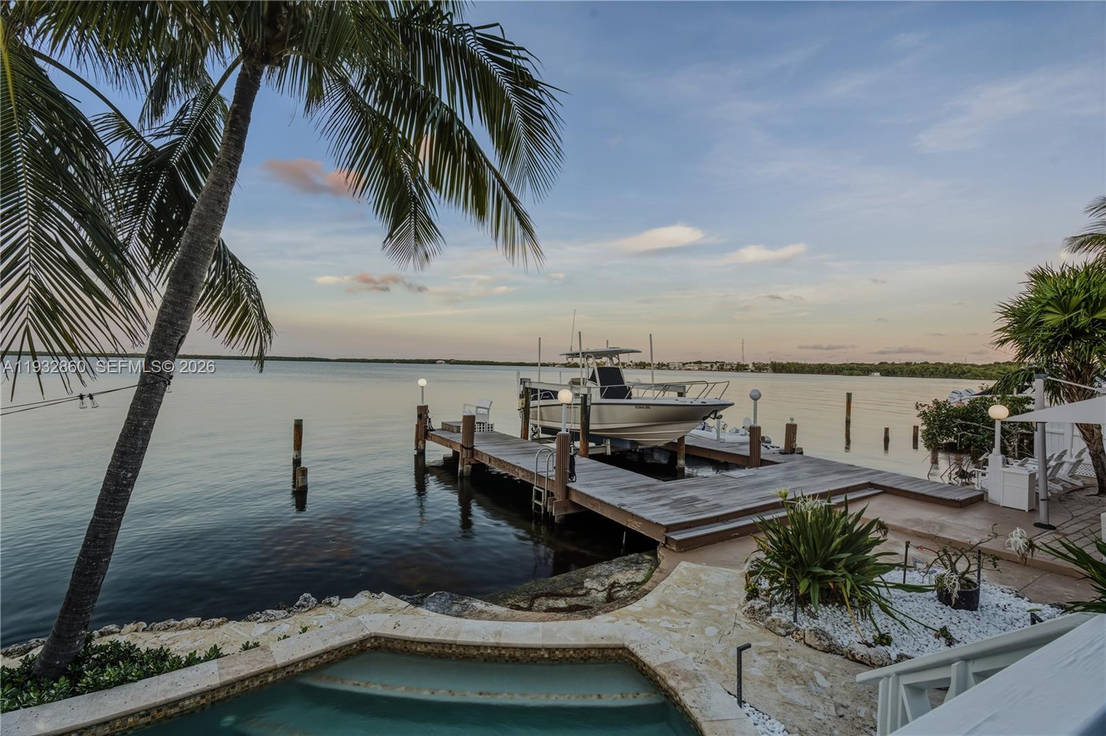 16 North Drive Key Largo, FL 33037 - Photo 14 of 92