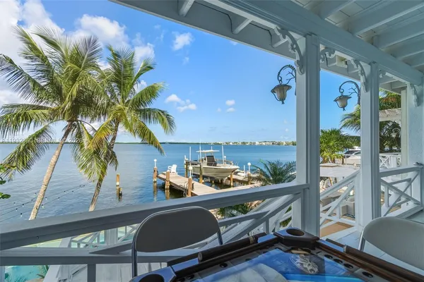 $2,900,000 | 16 North Drive, Key Largo, FL 33037