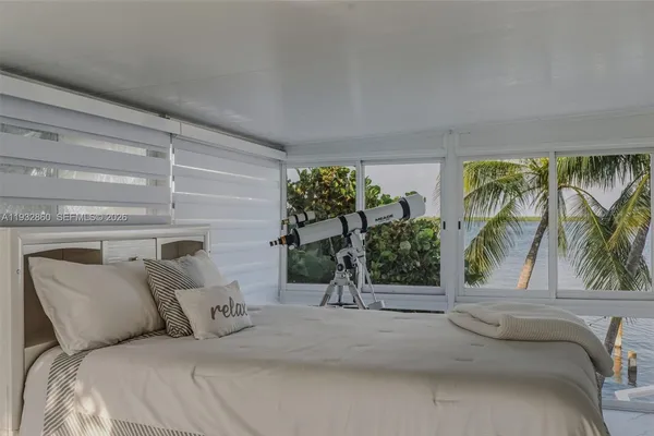 $2,900,000 | 16 North Drive, Key Largo, FL 33037