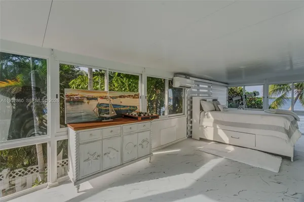 $2,900,000 | 16 North Drive, Key Largo, FL 33037