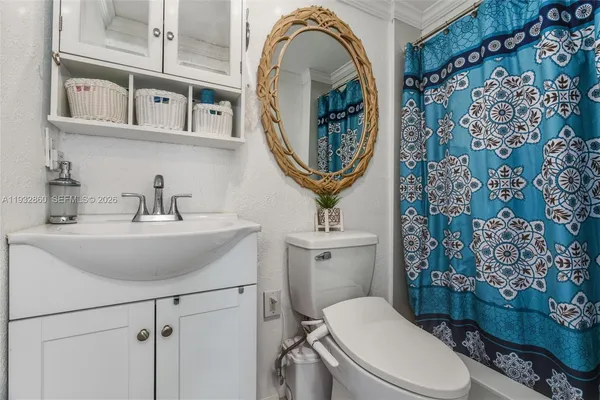 $2,900,000 | 16 North Drive, Key Largo, FL 33037
