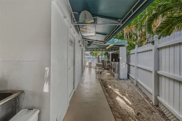 $2,900,000 | 16 North Drive, Key Largo, FL 33037