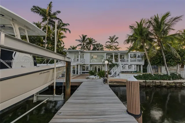 $3,200,000 | 16 North Drive, Key Largo, FL 33037