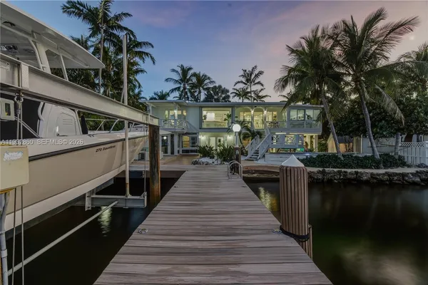 $2,900,000 | 16 North Drive, Key Largo, FL 33037