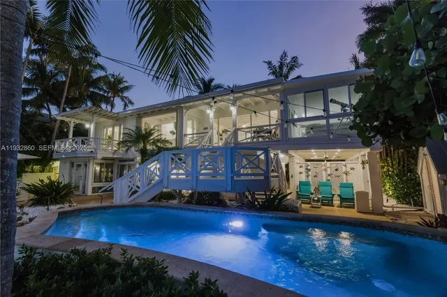 $3,200,000 | 16 North Drive, Key Largo, FL 33037