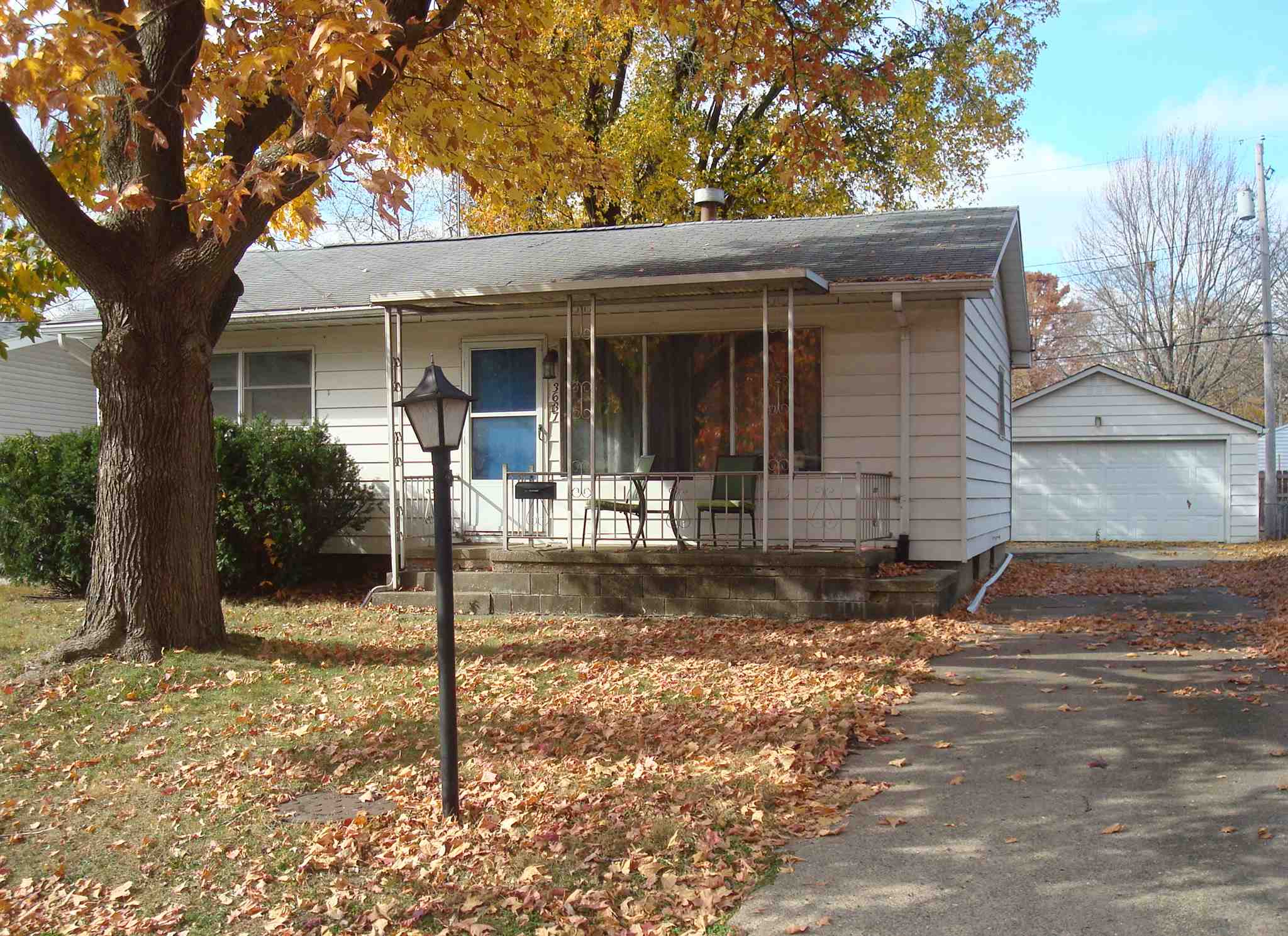 3637 Lancaster Road Springfield, IL 62703 - Photo 1 of 16