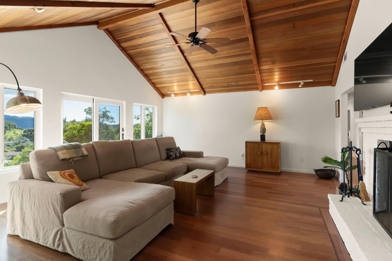 1130 Rancho Drive Ojai, CA 93023 - Photo 18 of 50