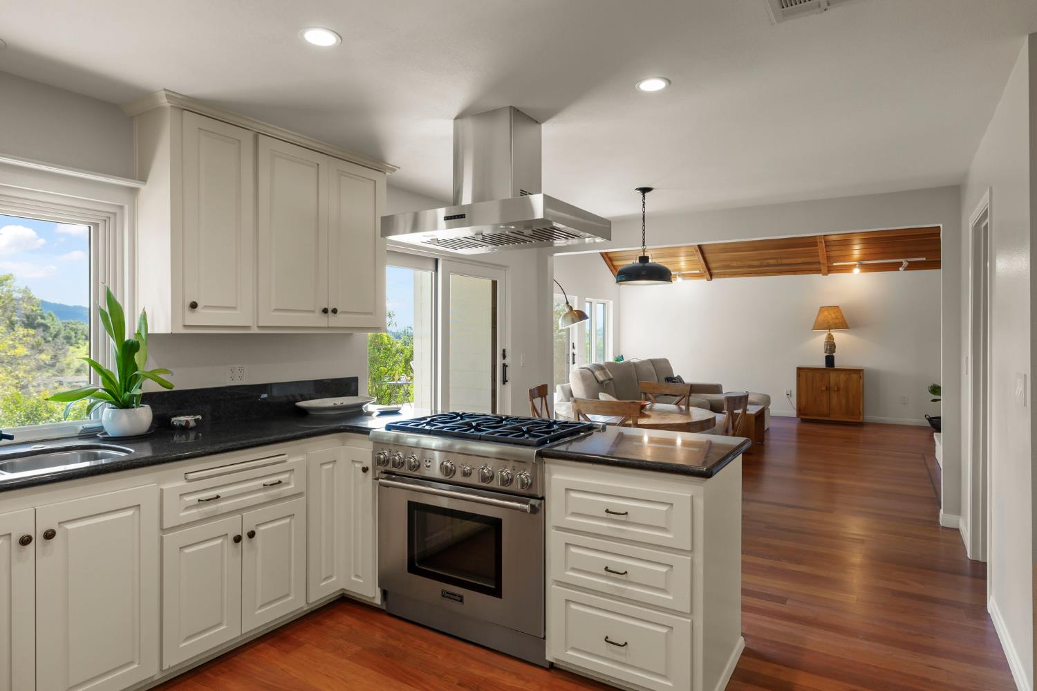 1130 Rancho Drive Ojai, CA 93023 - Photo 25 of 50