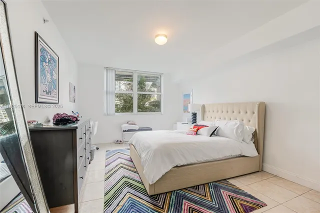 $2,800 | 31 Southeast 5th Street, Unit 409, Miami, FL 33131