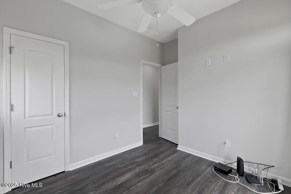 $2,300 | 184 Grandview Drive, Sneads Ferry, NC 28460