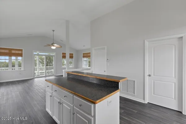 $2,300 | 184 Grandview Drive, Sneads Ferry, NC 28460