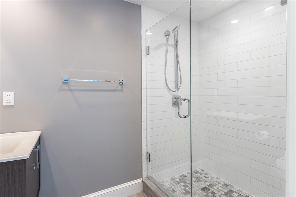 69 Plymouth Road Needham, MA 02492 - Photo 20 of 35 Gallery Image 20