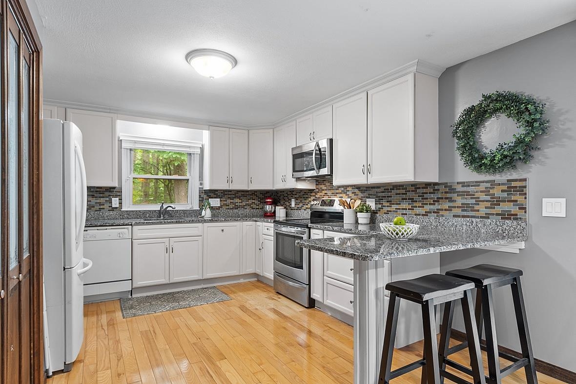 79 Walker Road Atkinson, NH 03811 - Photo 13 of 35