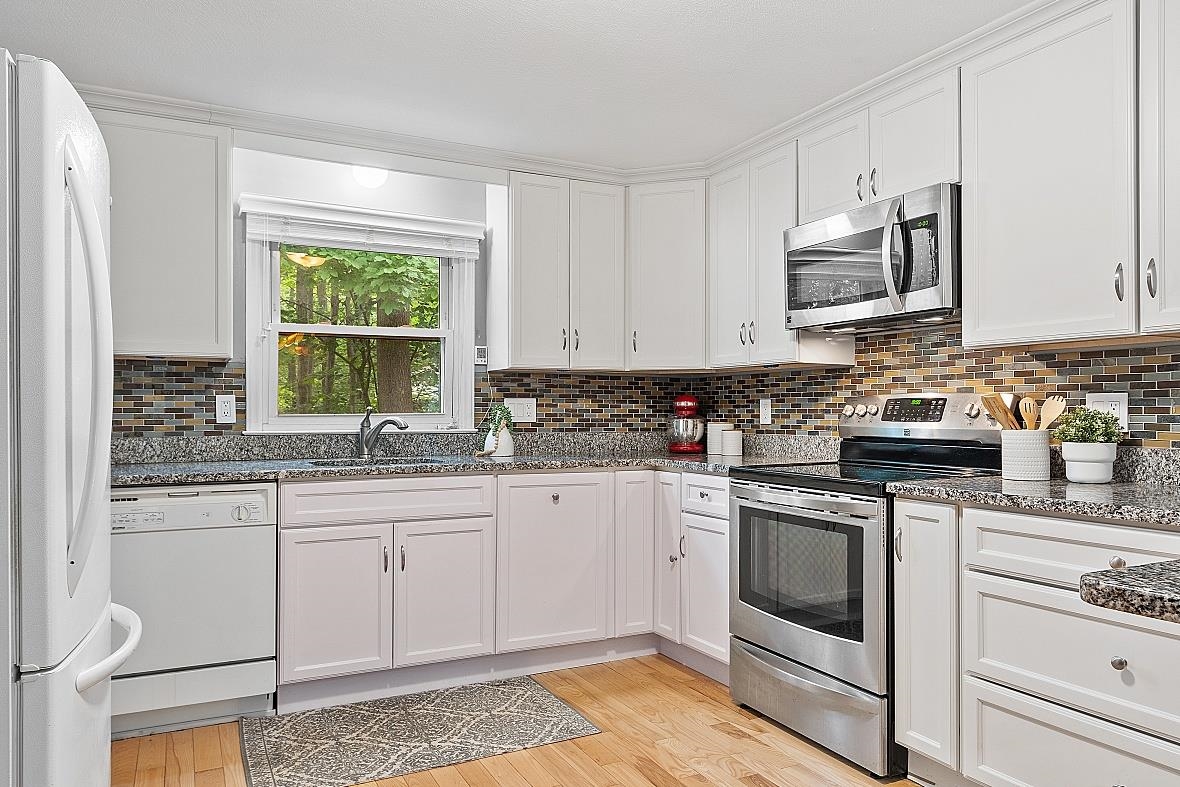 79 Walker Road Atkinson, NH 03811 - Photo 15 of 35