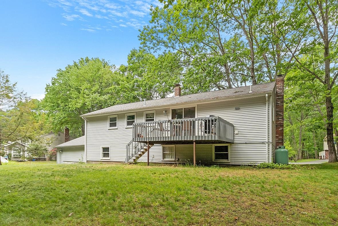 79 Walker Road Atkinson, NH 03811 - Photo 3 of 35