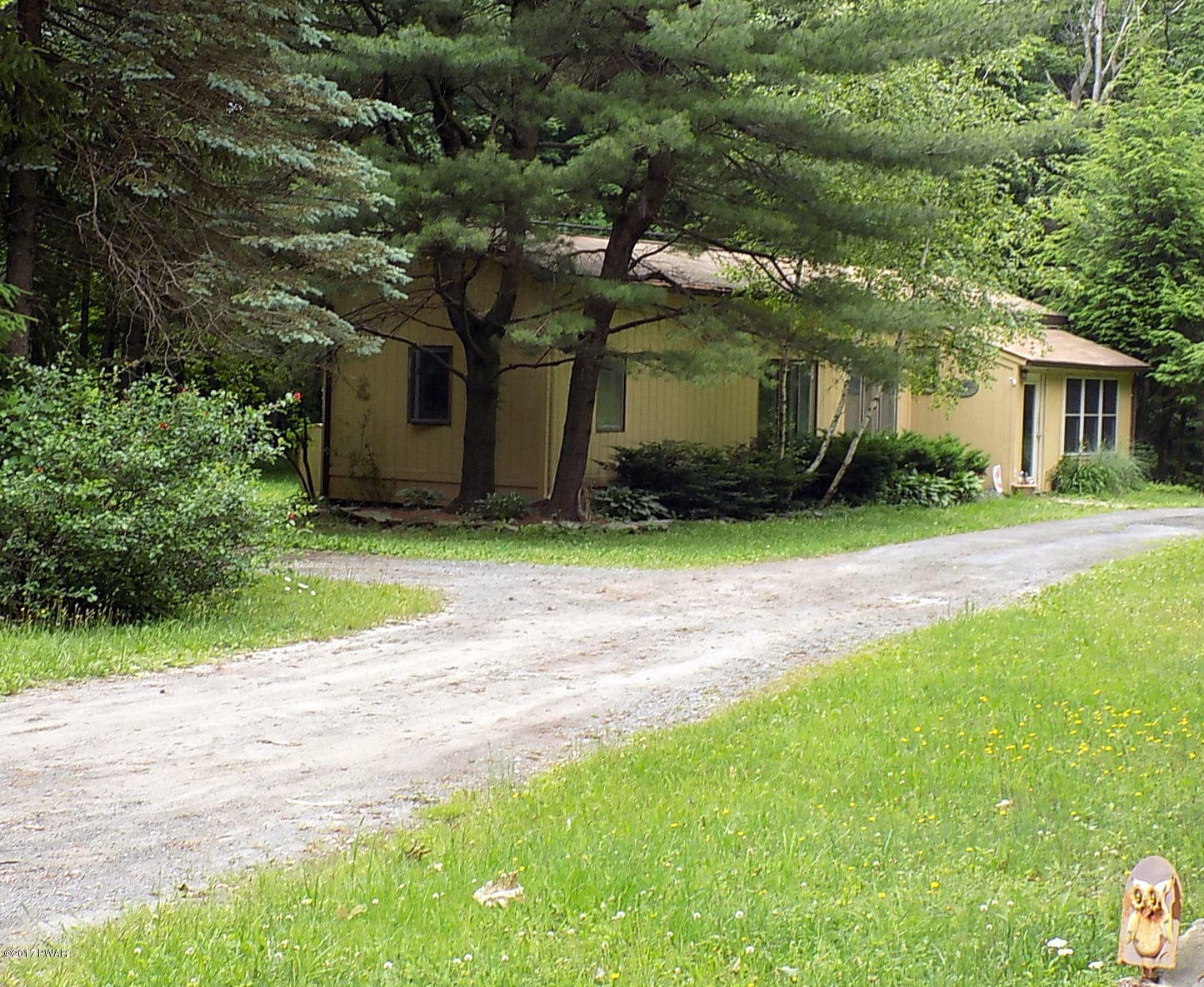340 German Valley Road Canadensis, PA 18325 - Photo 2 of 11