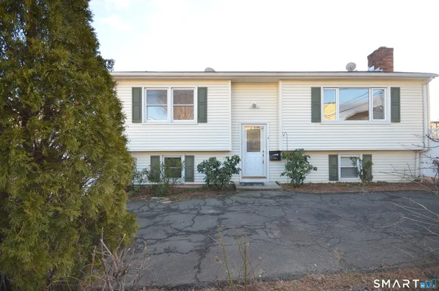 $599,000 | 4 Austin Avenue, Stamford, CT 06905