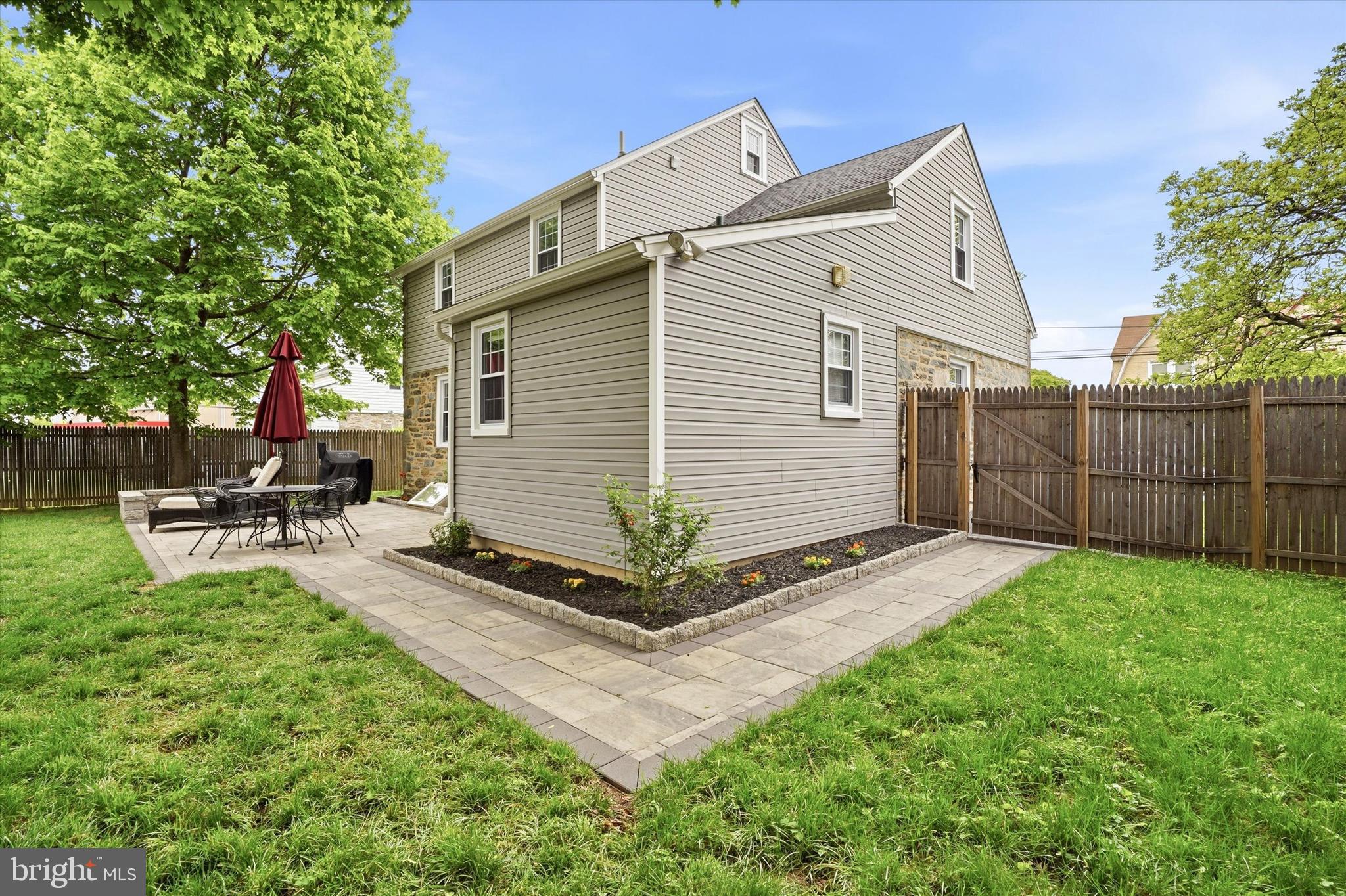 208 Parham Road Springfield, PA 19064 - Photo 35 of 39 Fenced yard
