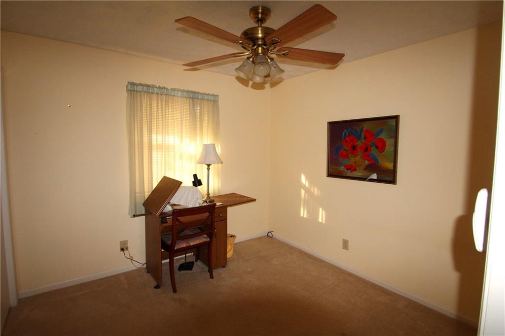392 Peterman Road Greenwood, IN 46142 - Photo 14 of 16 Gallery Image 14