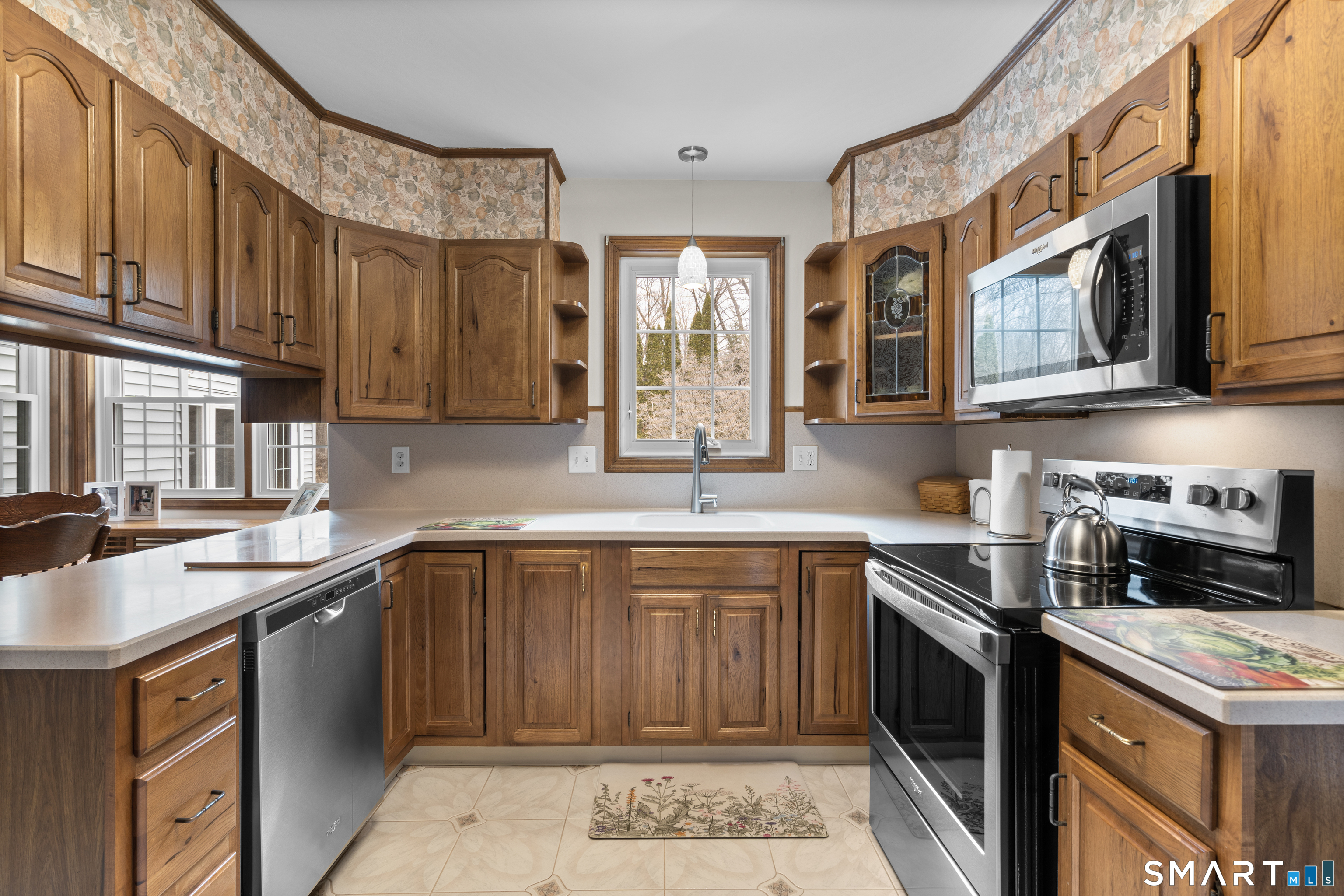 36 Stoneybrook Road Naugatuck, CT 06770 - Photo 12 of 33