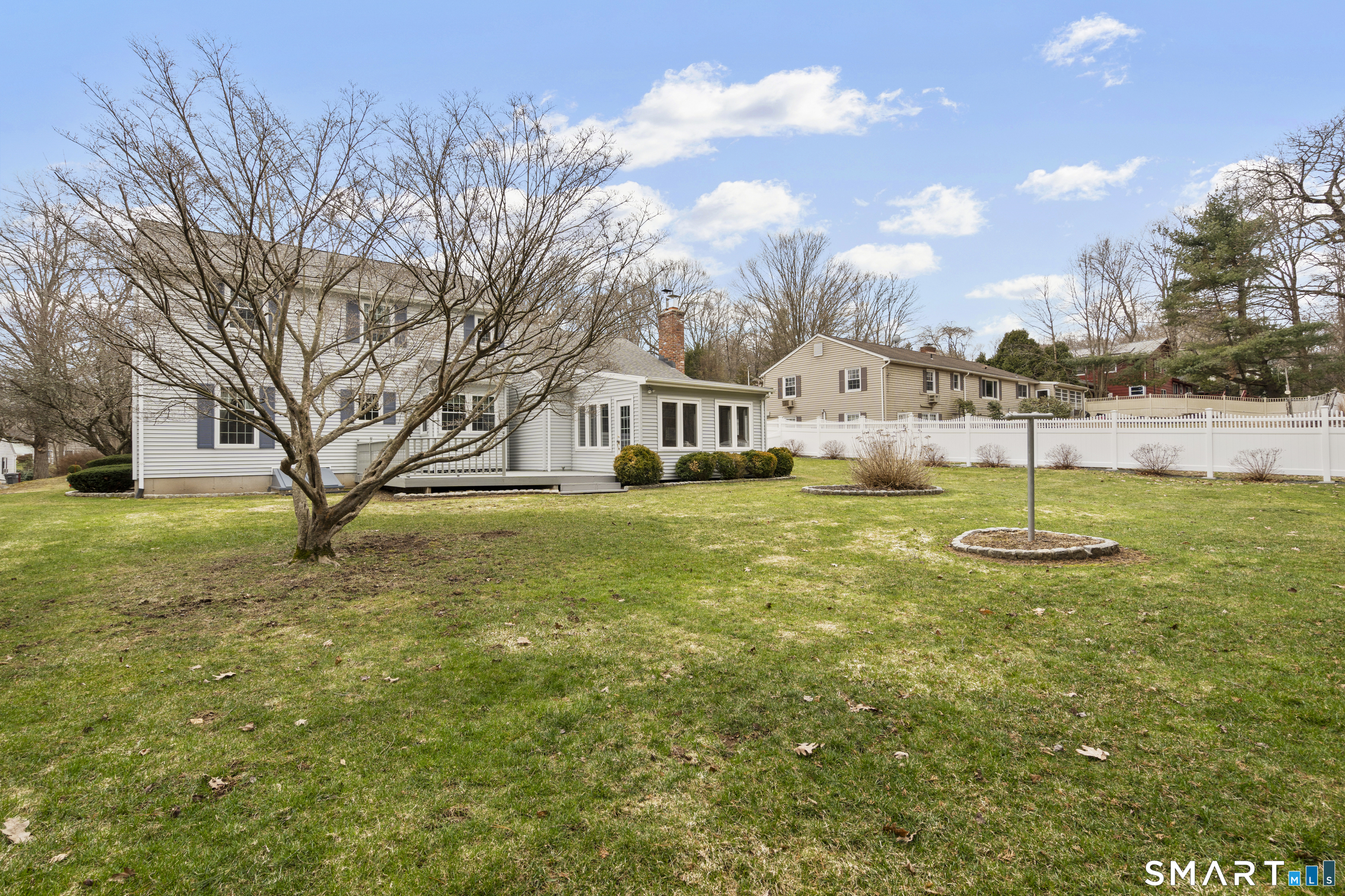 36 Stoneybrook Road Naugatuck, CT 06770 - Photo 2 of 33