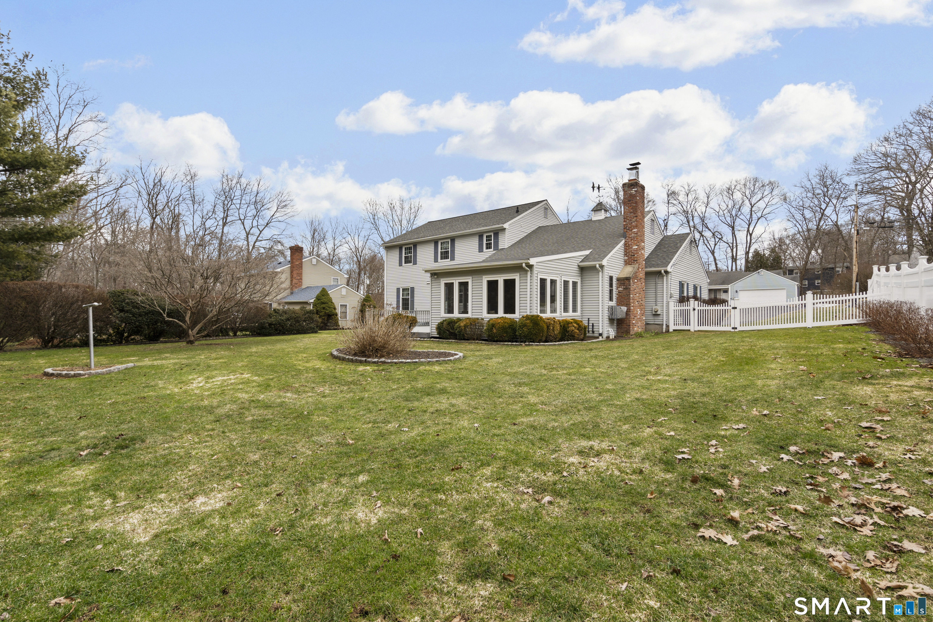 36 Stoneybrook Road Naugatuck, CT 06770 - Photo 3 of 33