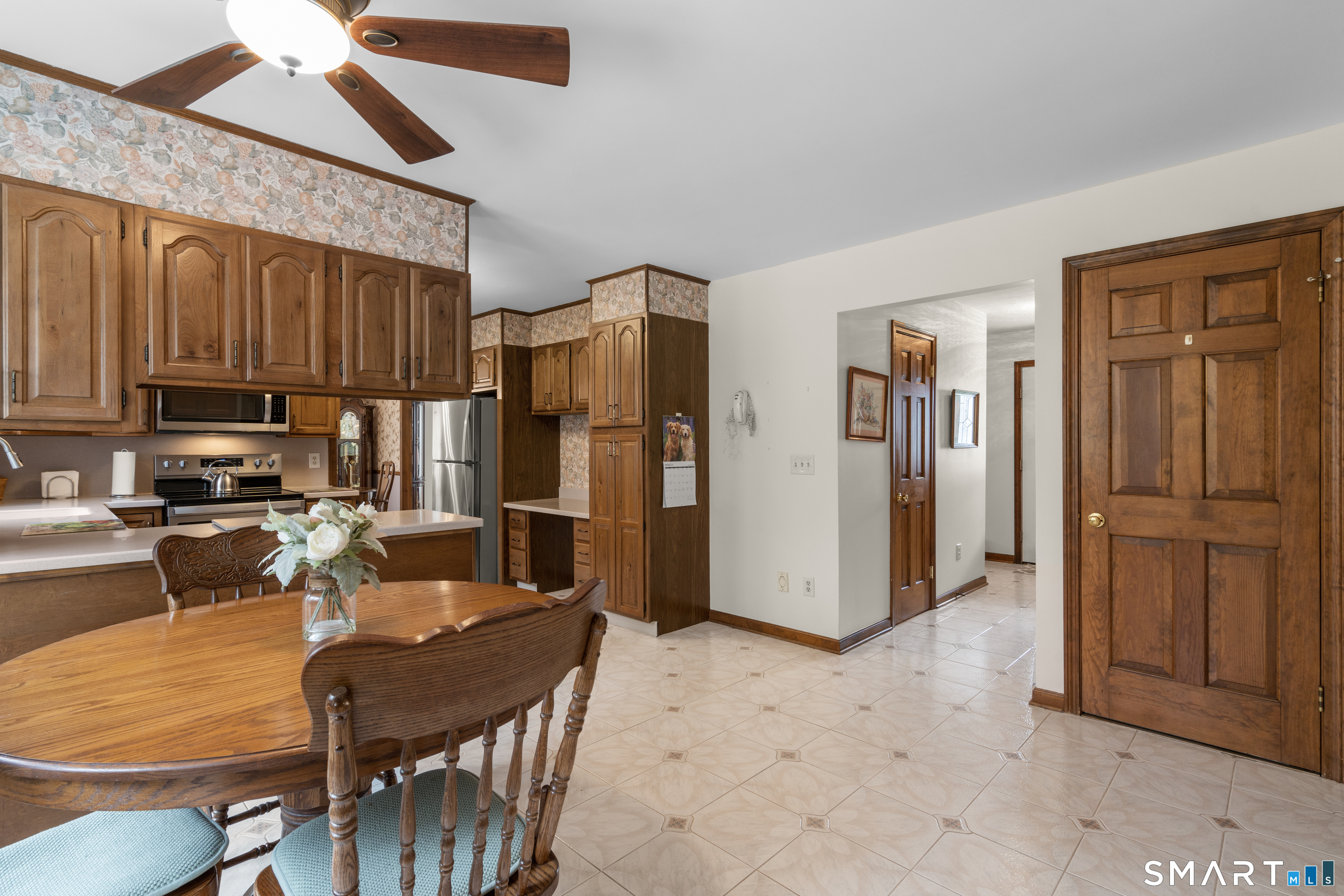 36 Stoneybrook Road Naugatuck, CT 06770 - Photo 8 of 33