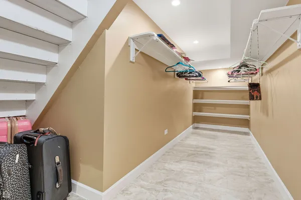 $590,000 | 6310 North La Crosse Avenue, Chicago, IL 60646