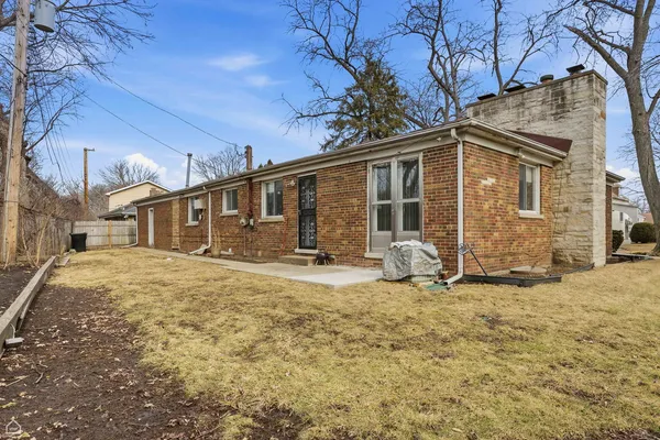 $590,000 | 6310 North La Crosse Avenue, Chicago, IL 60646