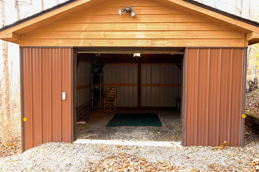 39 Thomas Ridge Lane Blairsville, GA 30512 - Photo 16 of 19 a view of a porch