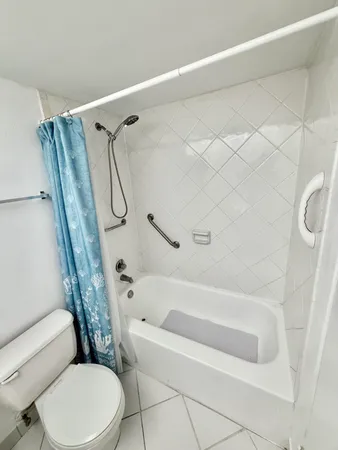 $2,200 | 1101 Bahama Bend, Unit A1, Coconut Creek, FL 33066