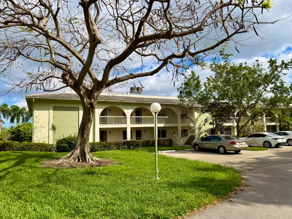 $2,200 | 1101 Bahama Bend, Unit A1, Coconut Creek, FL 33066