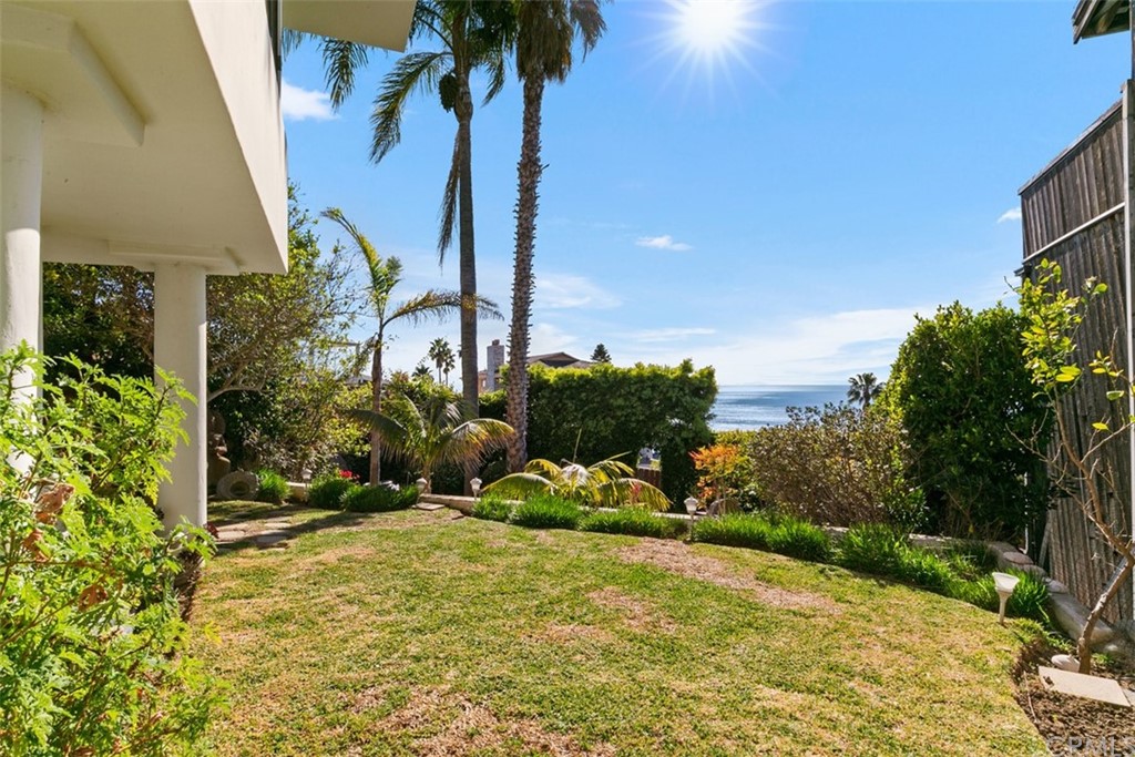 2485 Kilo Way Laguna Beach, CA 92651 - Photo 30 of 35 a view of a backyard of the house
