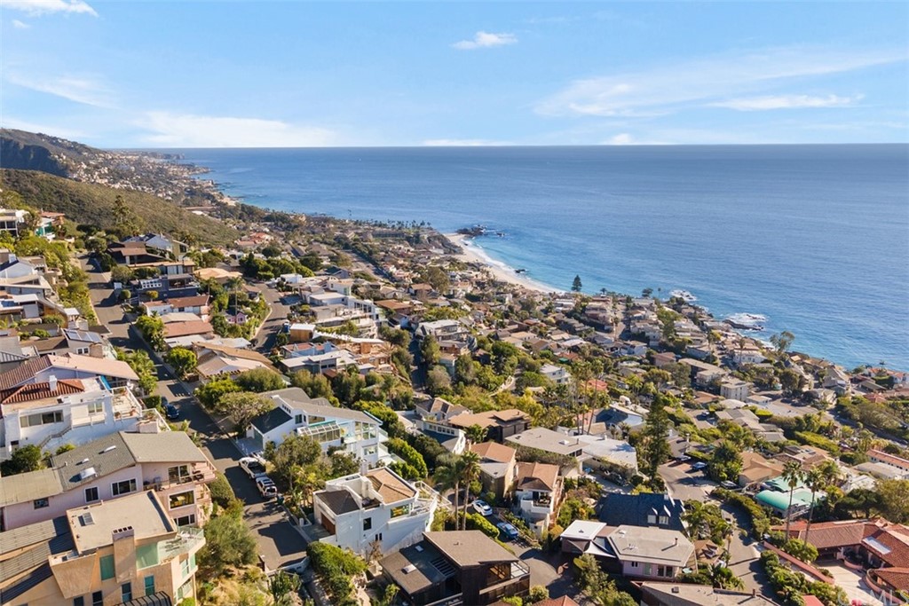 2485 Kilo Way Laguna Beach, CA 92651 - Photo 31 of 35 an aerial view of multiple house