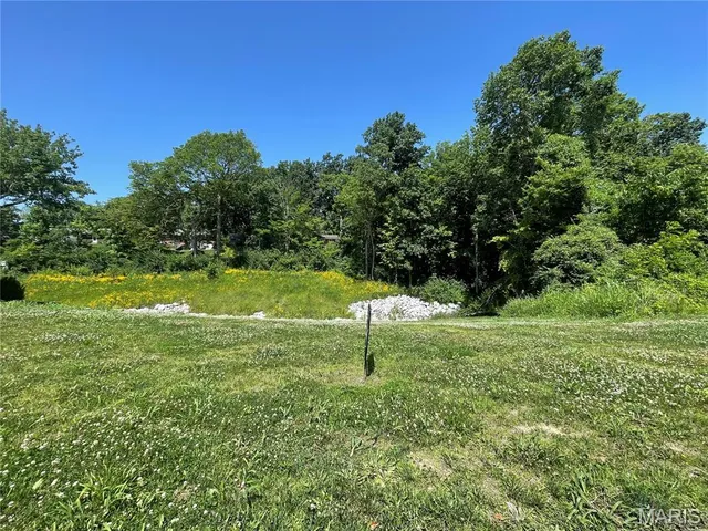 $43,000 | 5221 Sundrop Court, Godfrey, IL 62035