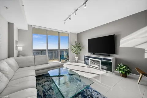$310,000 | 3000 Oasis Grand Boulevard, Unit 2903, Fort Myers, FL 33916
