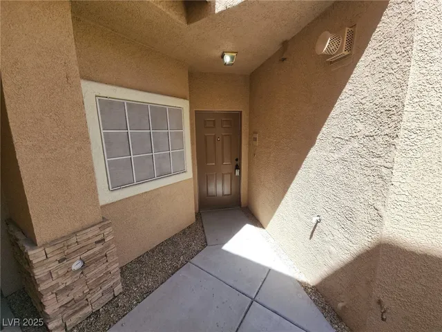 $1,750 | 9901 Trailwood Drive, Unit 1039, Las Vegas, NV 89134
