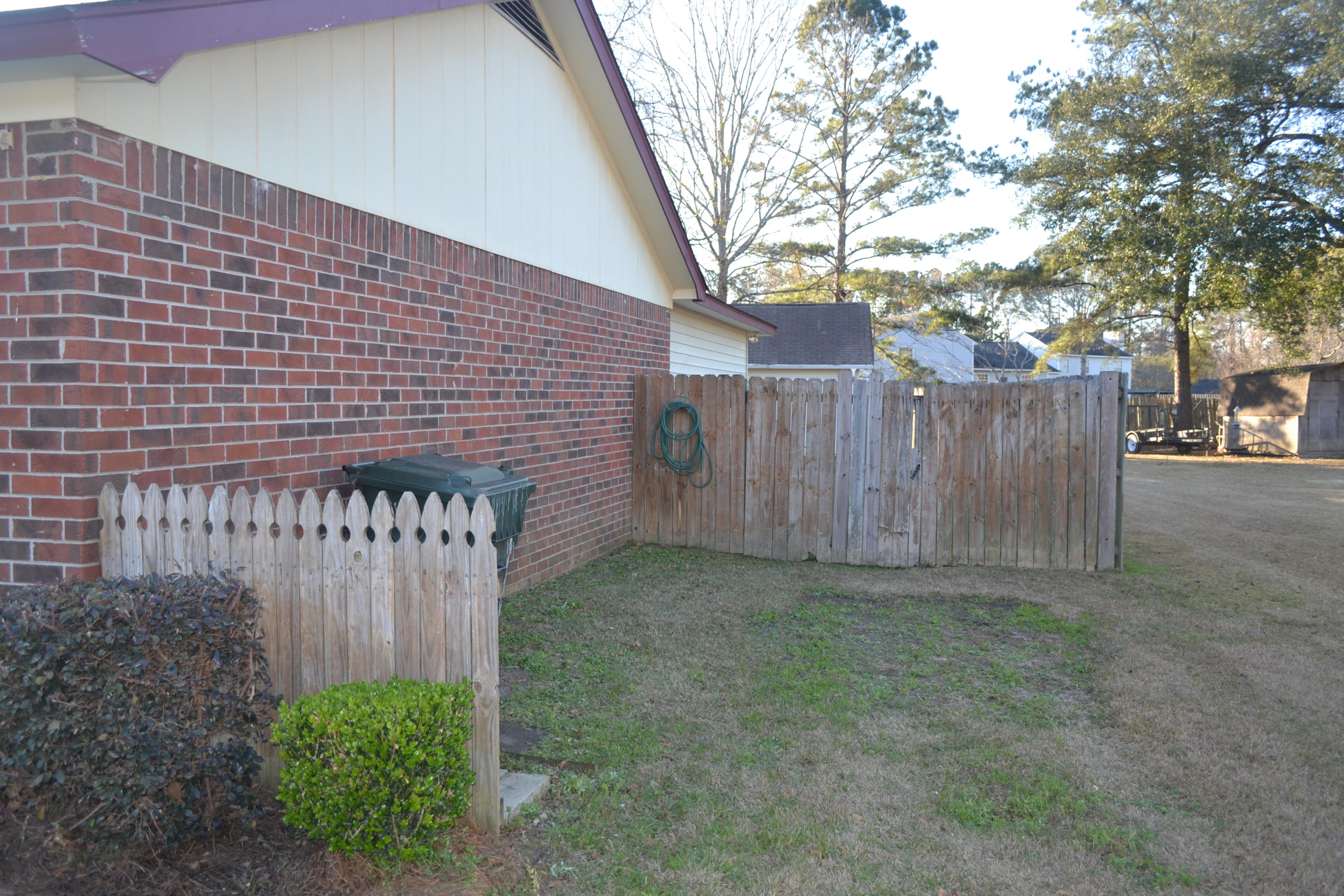 126 Aylesbury Road Goose Creek, SC 29445 - Photo 3 of 34 DSC_0068