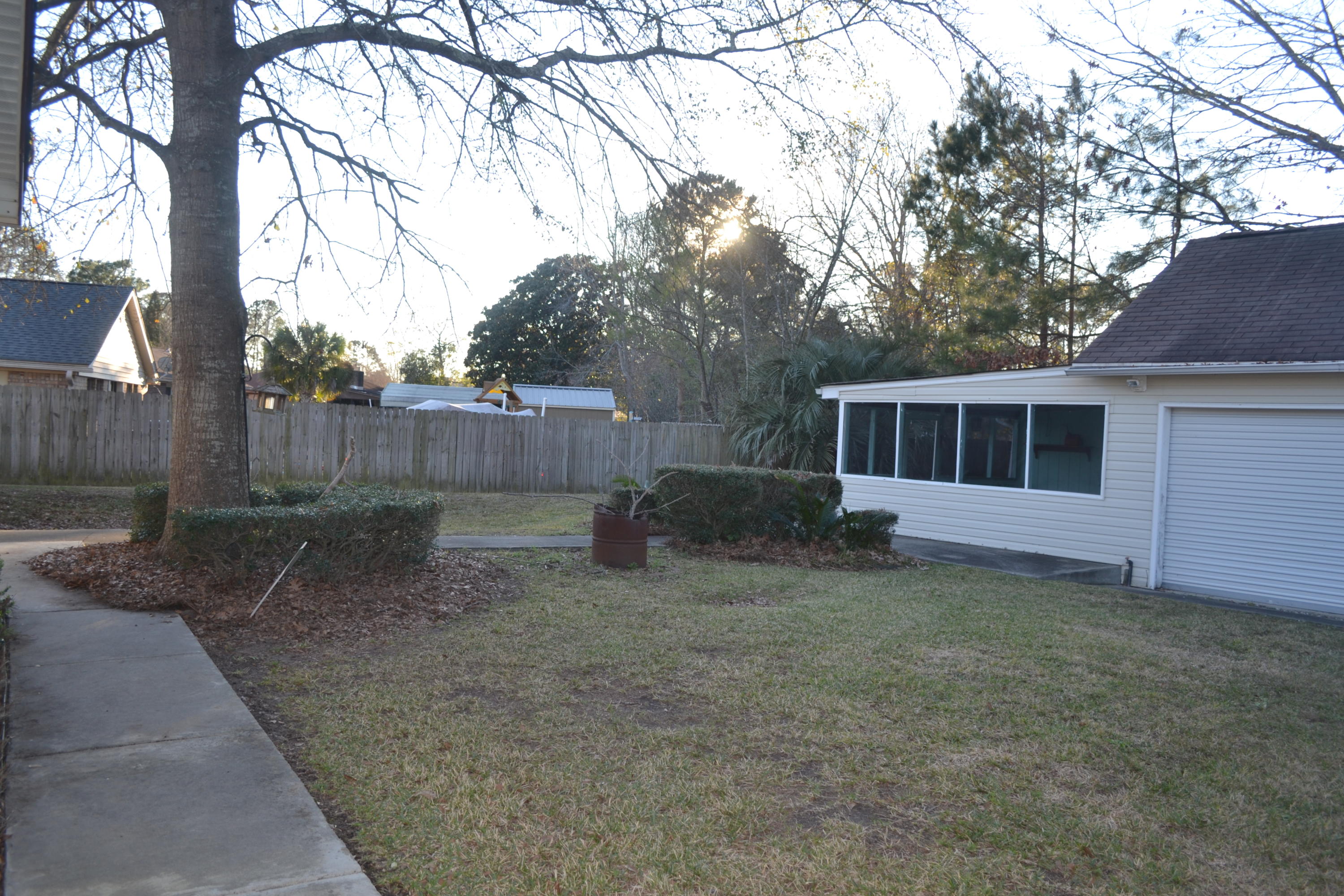 126 Aylesbury Road Goose Creek, SC 29445 - Photo 8 of 34 DSC_0076
