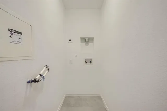 $199,000 | 8739 Cottage Crk Drive, Unit 53, Fort Worth, TX 76123