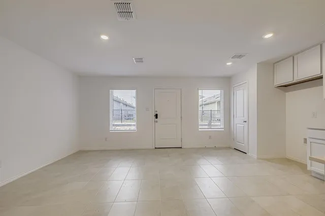 $199,000 | 8739 Cottage Crk Drive, Unit 53, Fort Worth, TX 76123