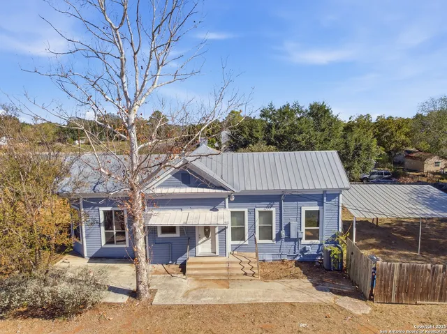 $140,000 | 1004 East Colorado Street, Pearsall, TX 78061