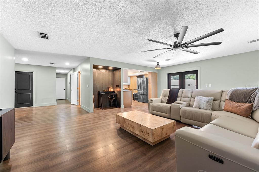2817 Yule Tree Drive Edgewater, FL 32141 - Photo 9 of 45