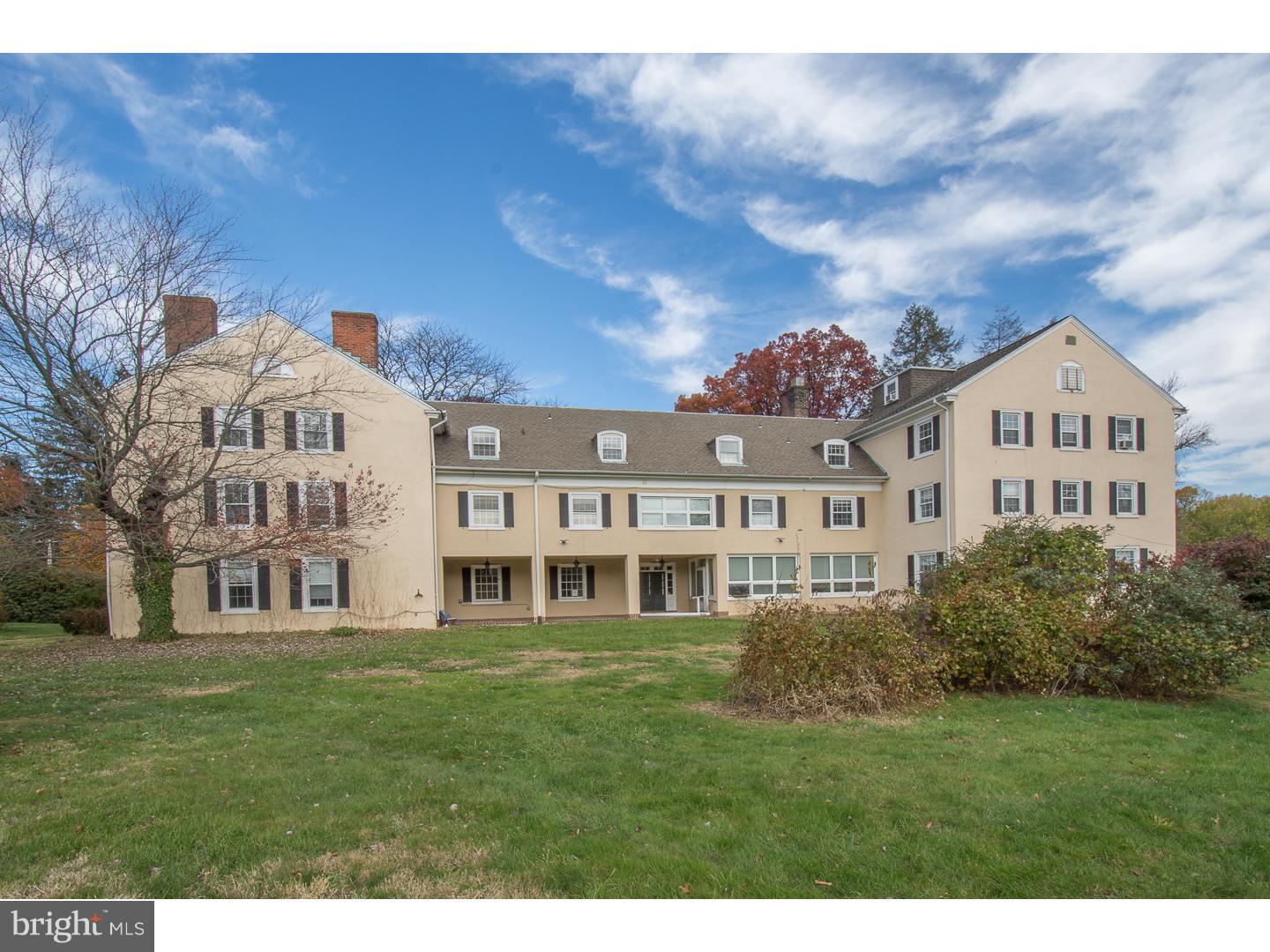 718 Sussex Road Wynnewood, PA 19096 - Photo 4 of 20