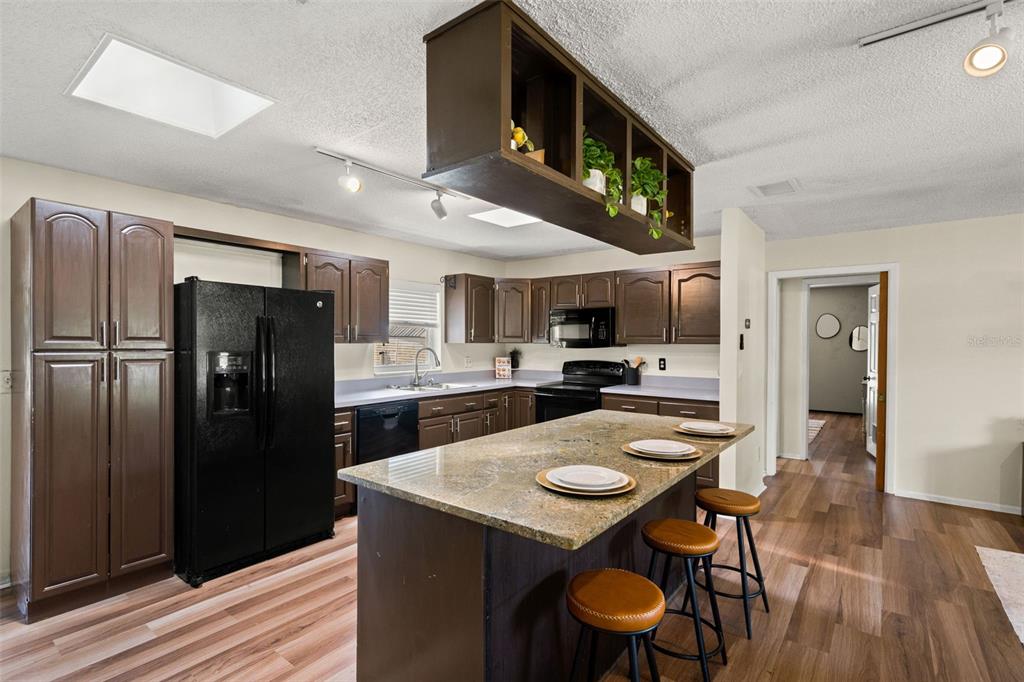 2111 Hinson Road Dover, FL 33527 - Photo 13 of 45