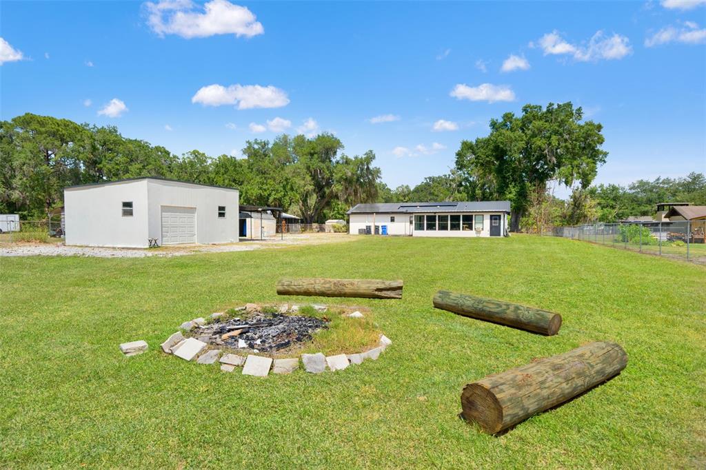 2111 Hinson Road Dover, FL 33527 - Photo 41 of 45