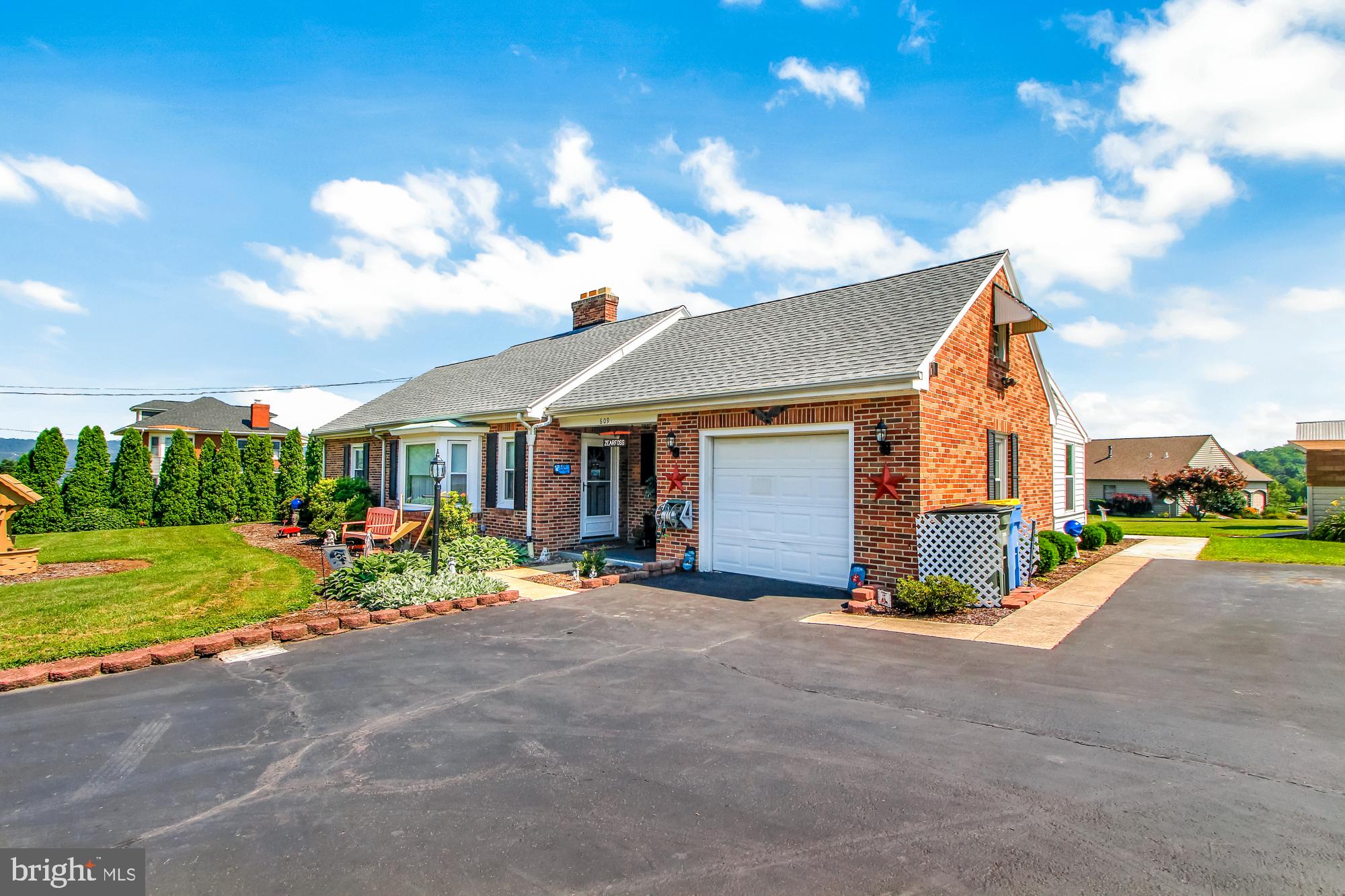 609 Witmer Road York, PA 17402 - Photo 23 of 28 Gallery Image 23