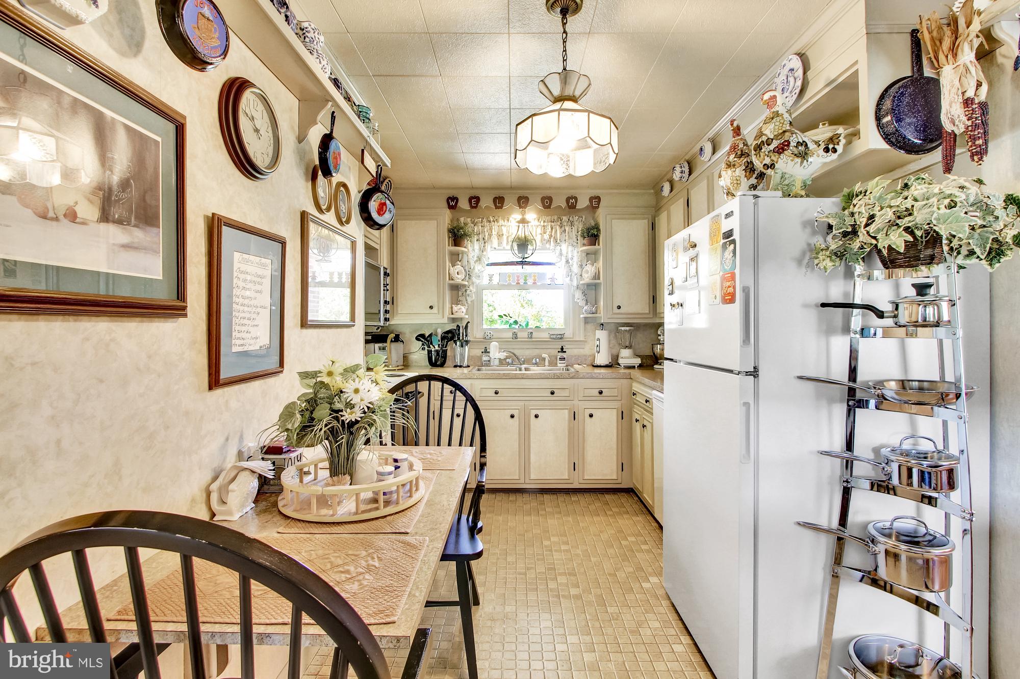 609 Witmer Road York, PA 17402 - Photo 7 of 28 Gallery Image 7